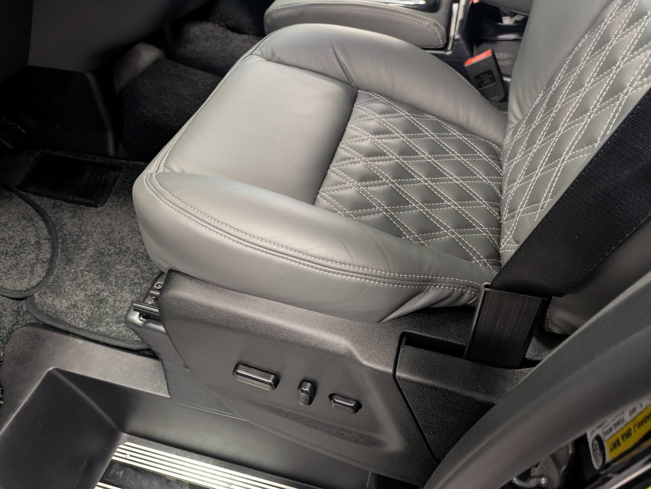 2026 Ford Transit Explorer Conversion 11 Passenger T-250 148" EL Hi Rf 9150 GVWR AWD