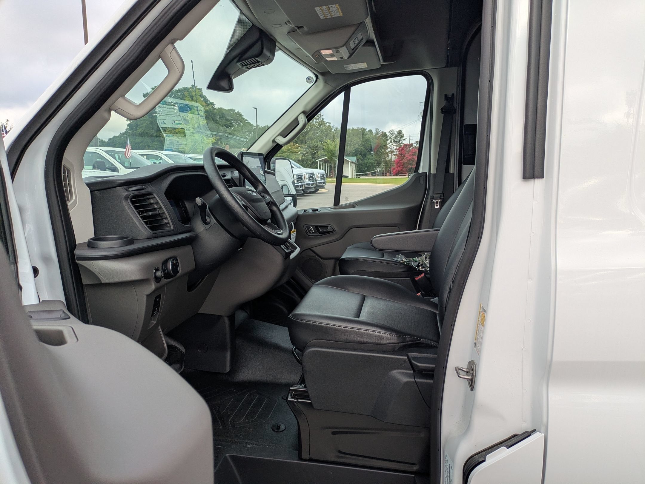2026 Ford Transit Cargo Van Base