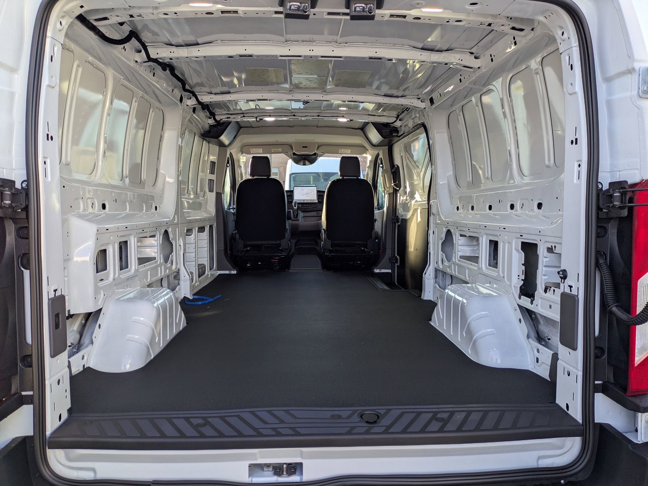 2026 Ford Transit Cargo Van Base