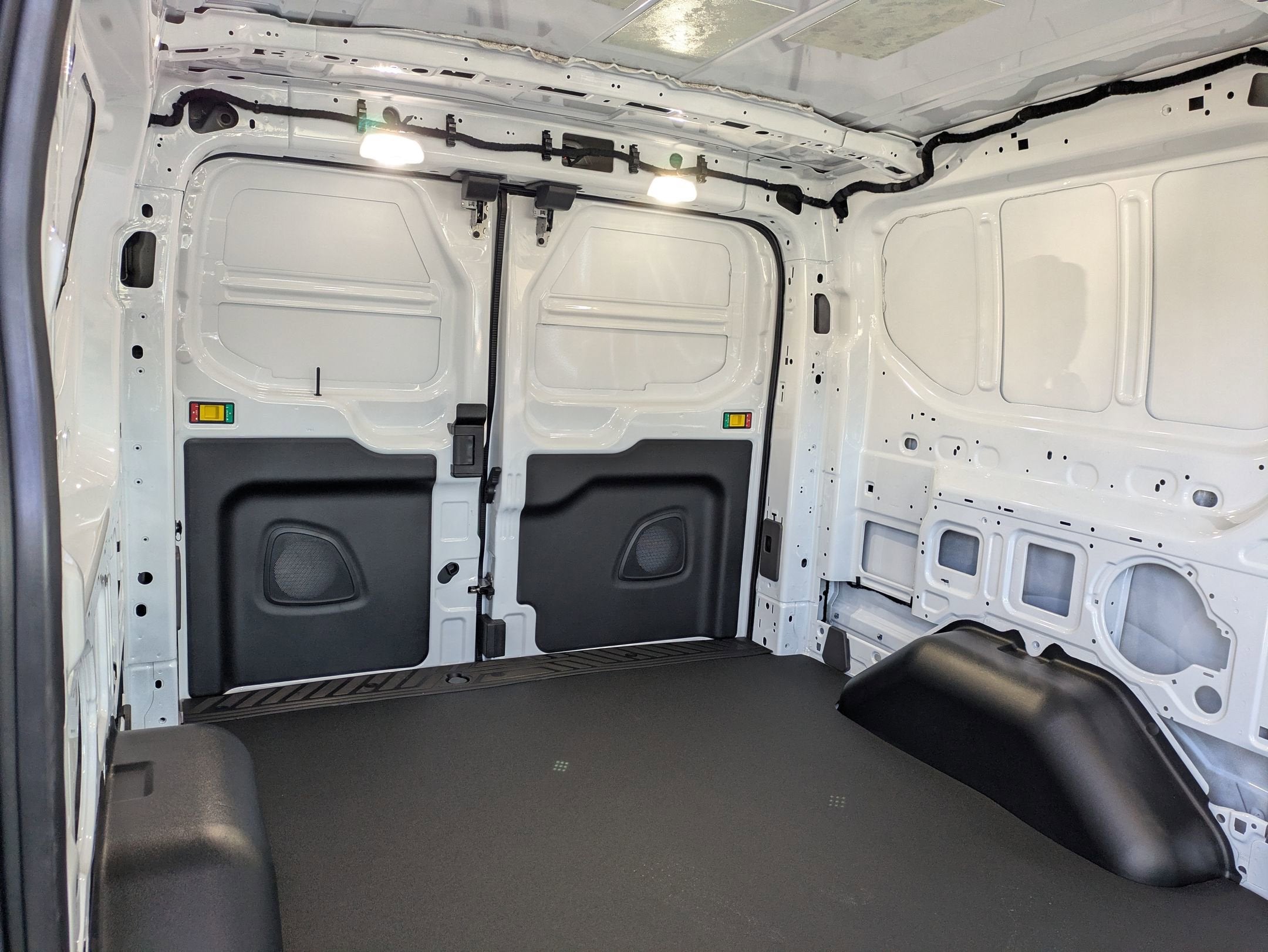 2026 Ford Transit Cargo Van T-150 130" Low Rf 8800 GVWR RWD