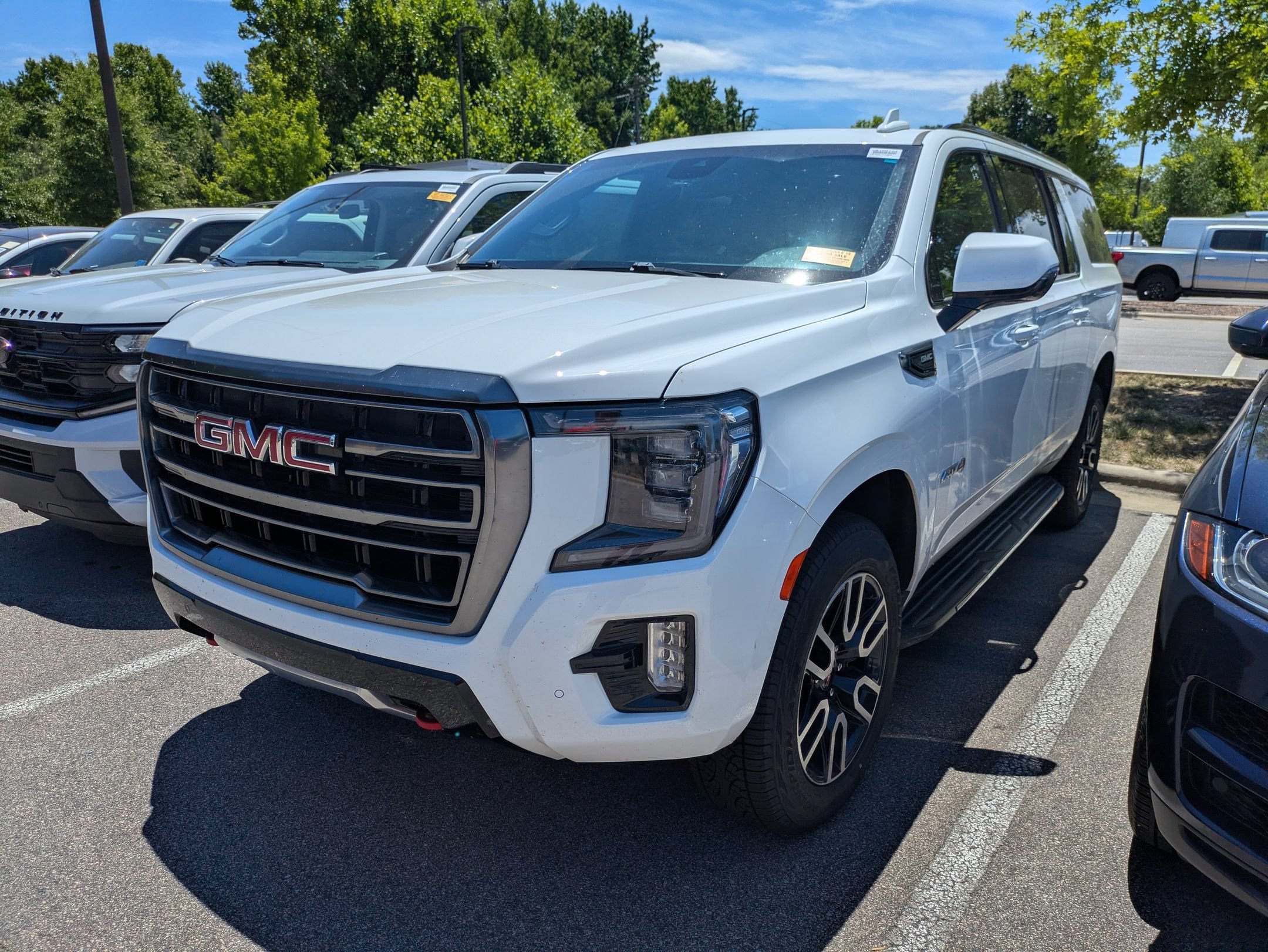 2023 GMC Yukon XL AT4