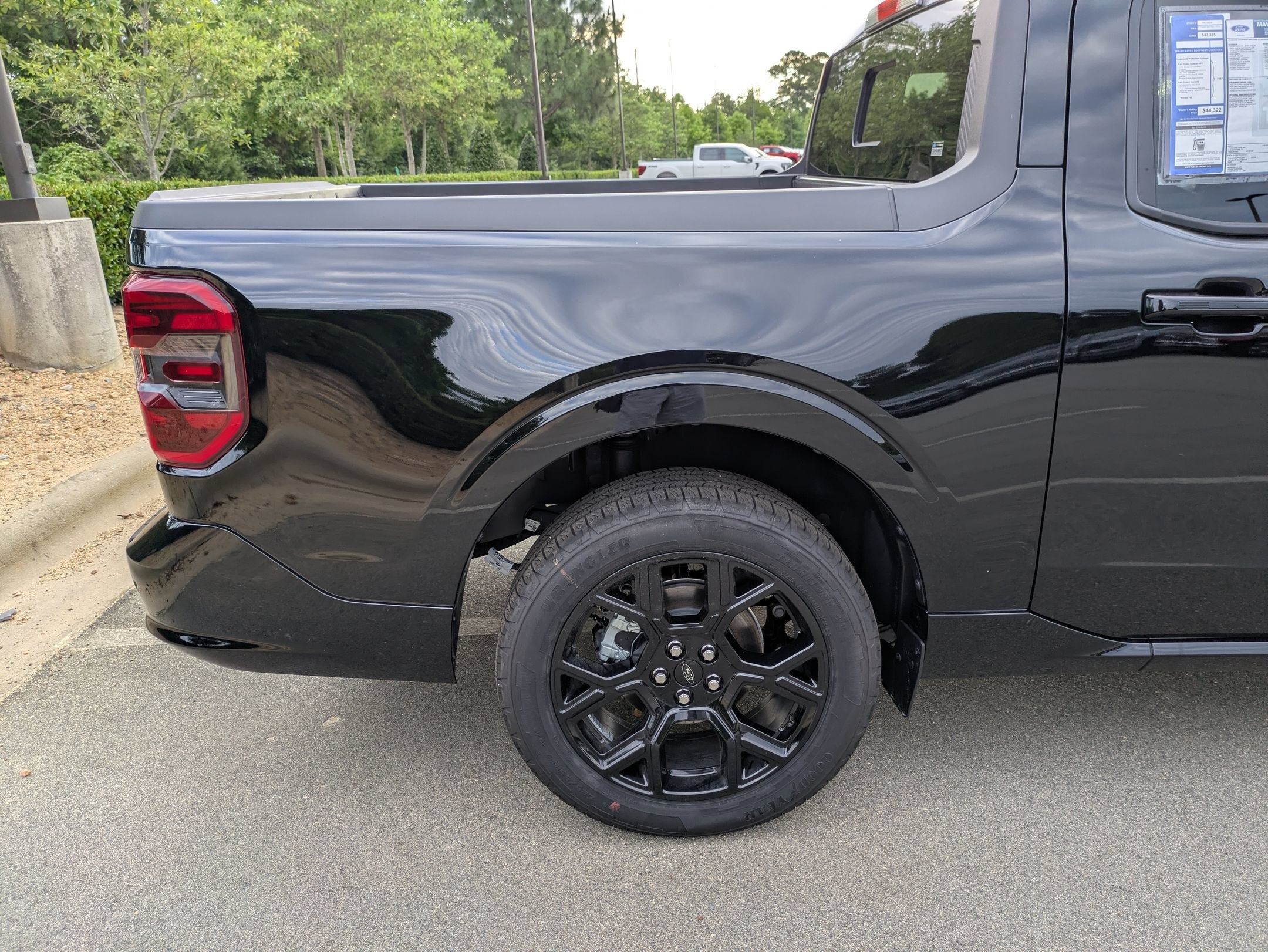 2026 Ford Maverick Lobo High - Crossroads Courtesy Demo