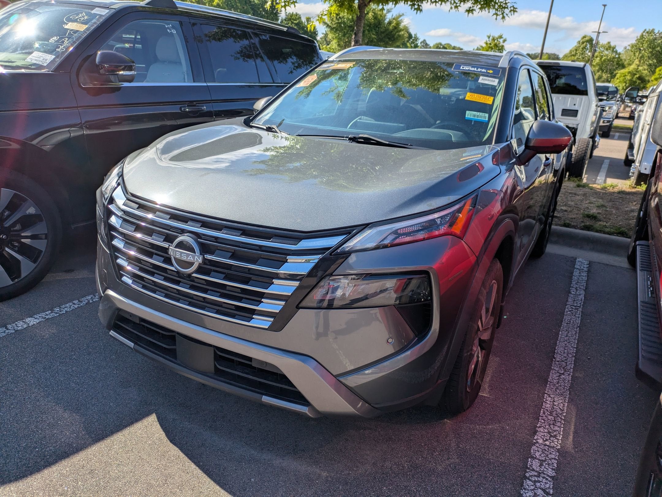 2024 Nissan Rogue SL
