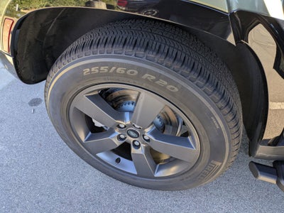 2024 Land Rover Defender X-Dynamic SE