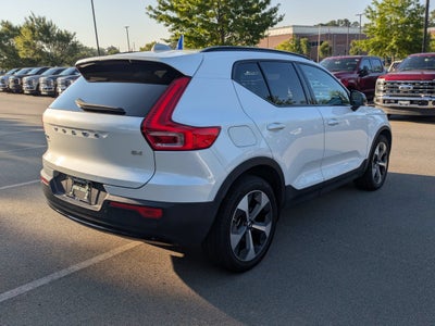 2023 Volvo XC40 Ultimate Dark Theme