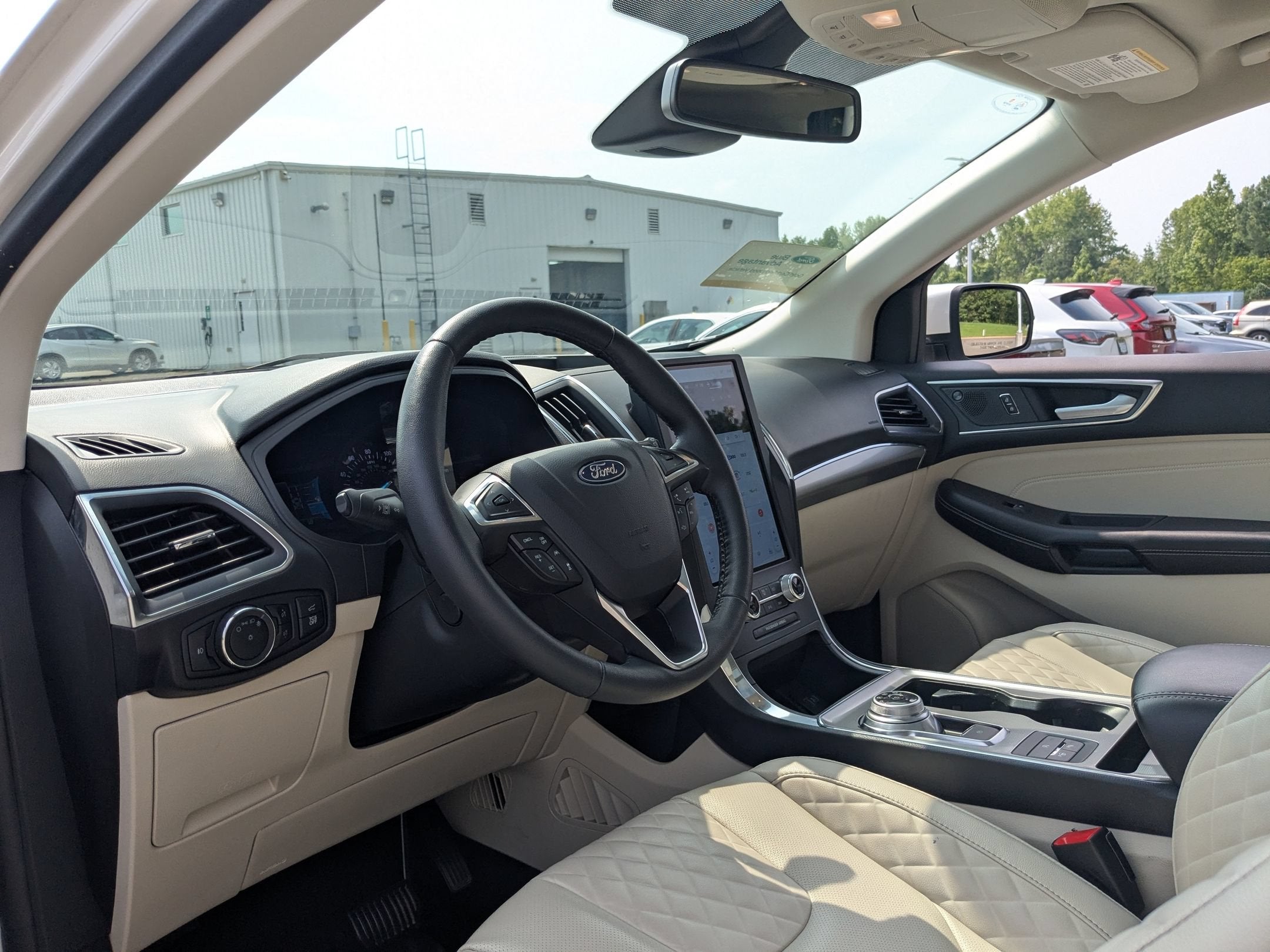 2024 Ford Edge Titanium