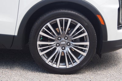 2024 Cadillac XT4 FWD Premium Luxury
