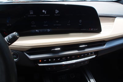 2024 Cadillac XT4 FWD Premium Luxury