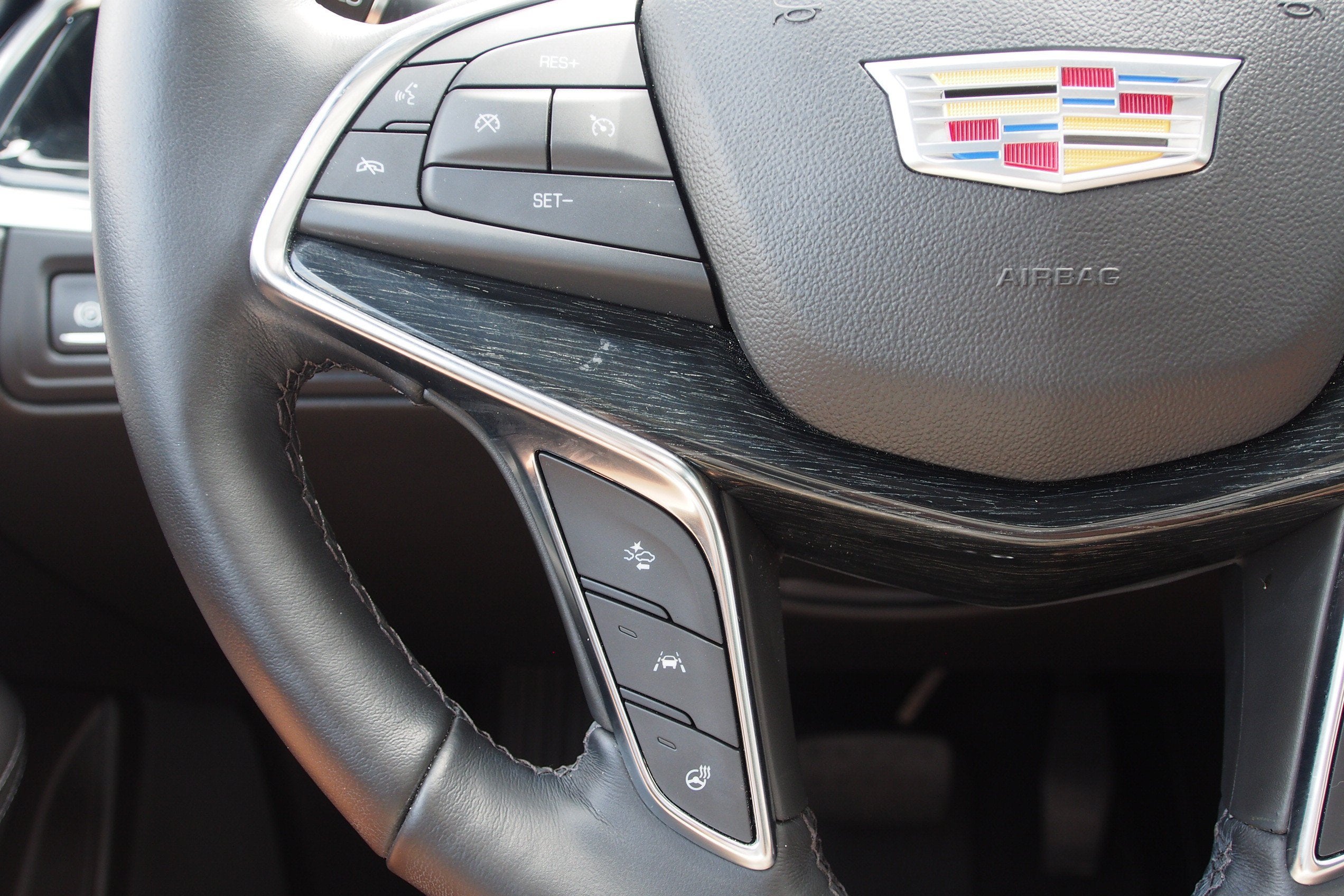 2022 Cadillac XT5 FWD Premium Luxury