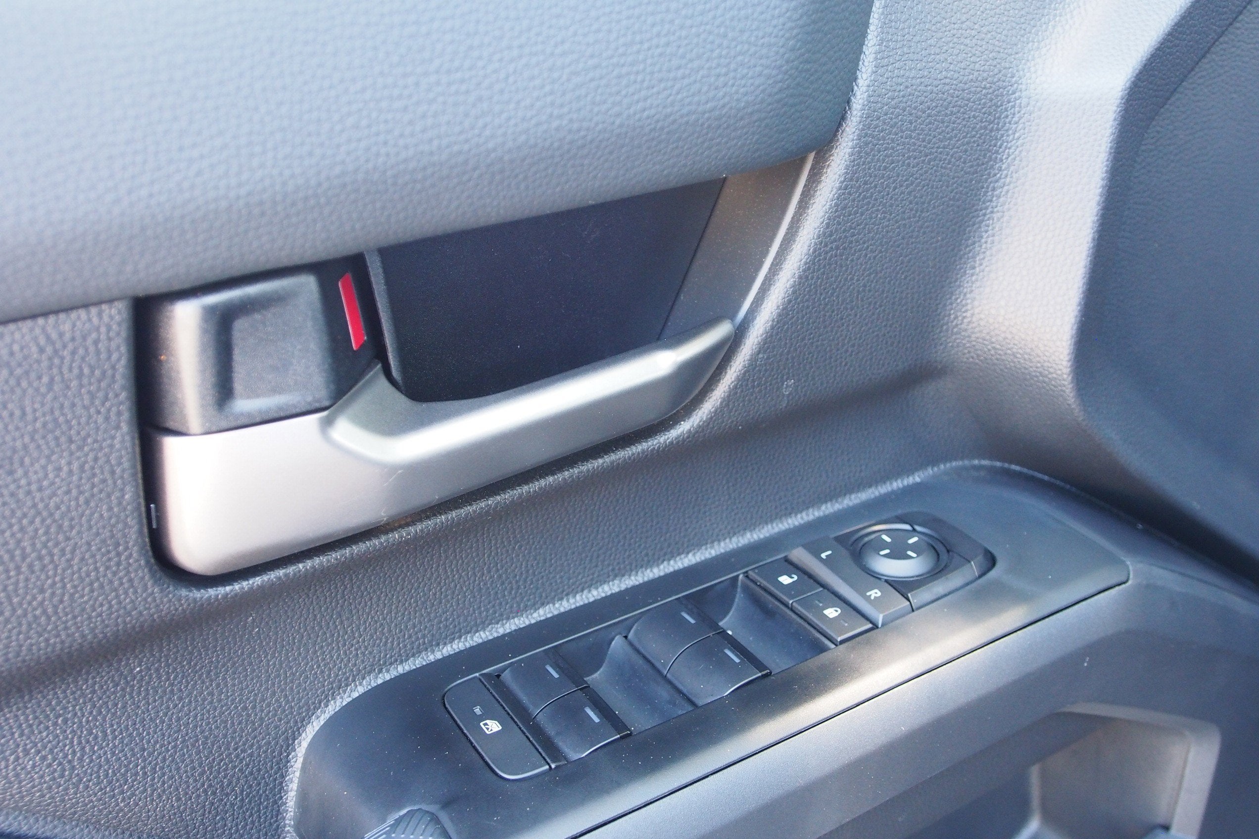 2025 Toyota Tacoma 4WD Limited Hybrid