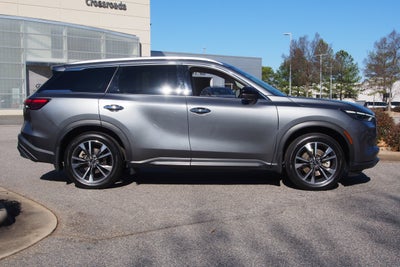 2022 INFINITI QX60 LUXE
