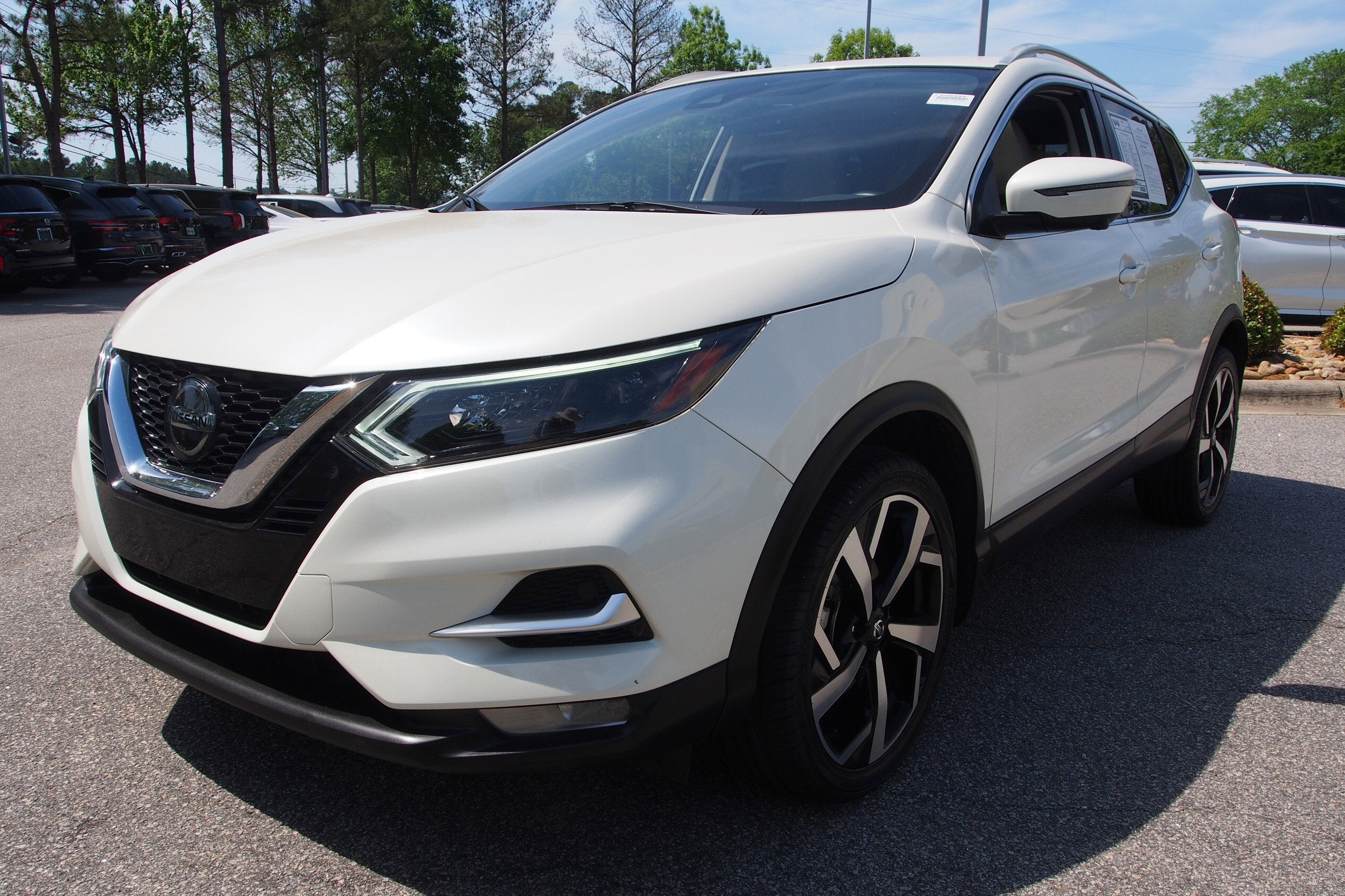 2022 Nissan Rogue Sport SL