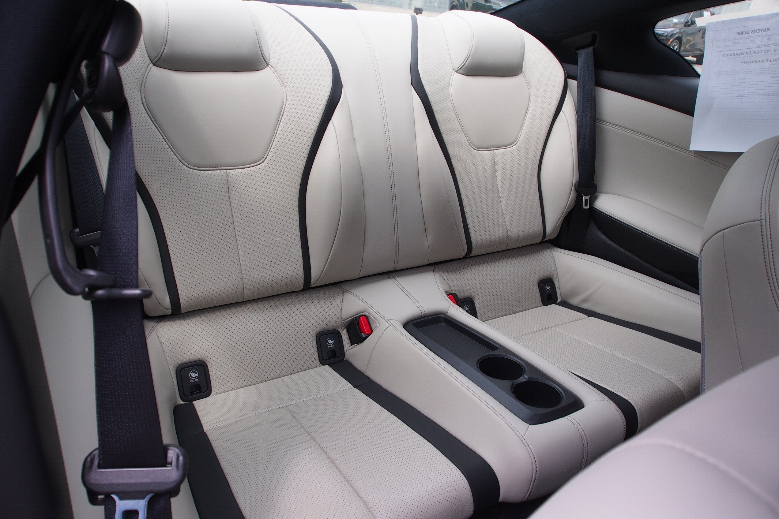 2022 INFINITI Q60 LUXE