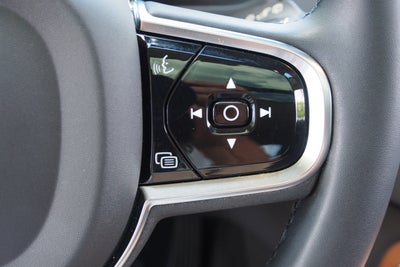 2024 Volvo XC90 Plus Bright Theme