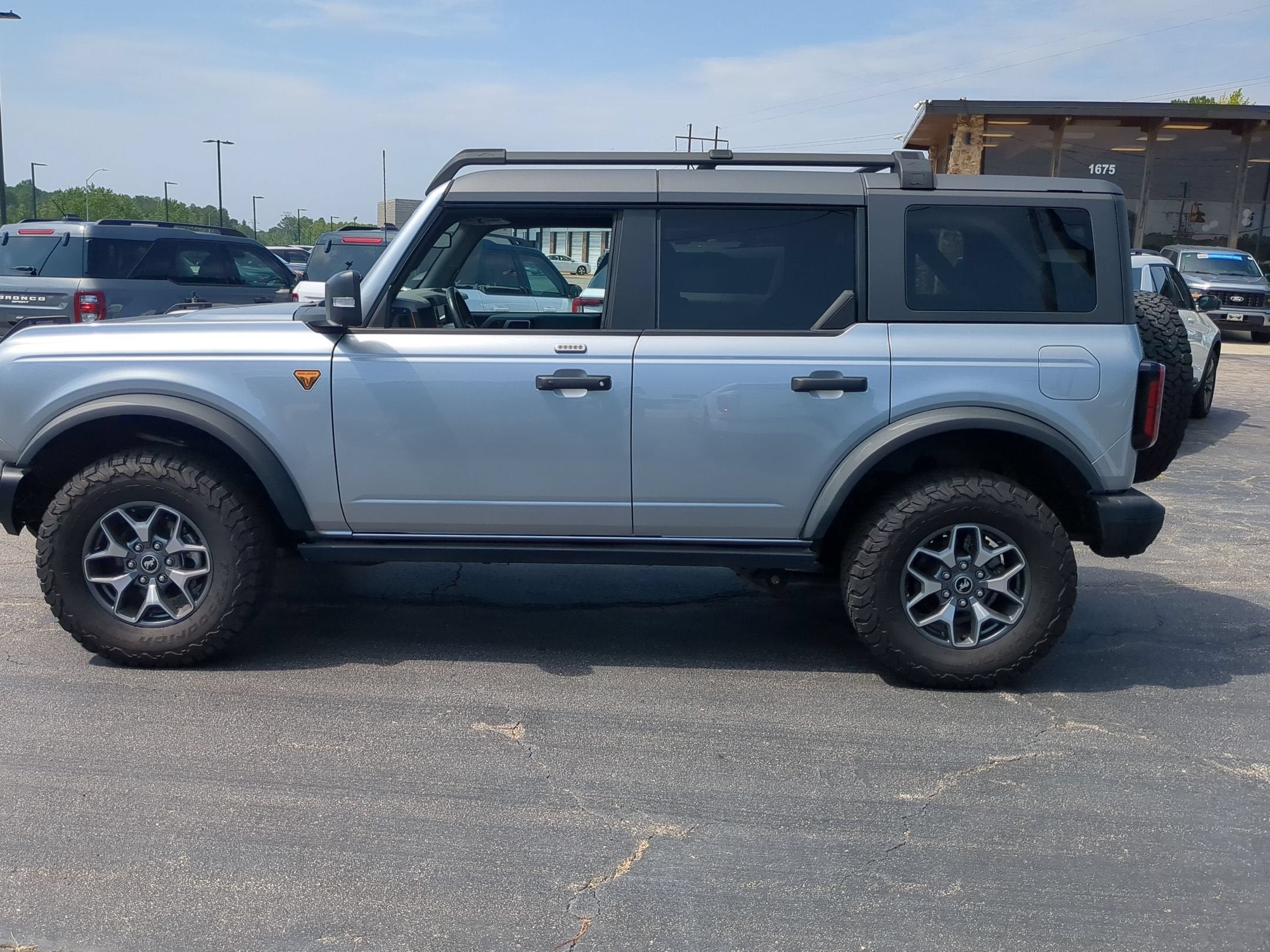2023 Ford Bronco Badlands