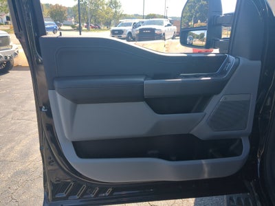 2027 Ford Super Duty F-350 SRW F-350® XLT