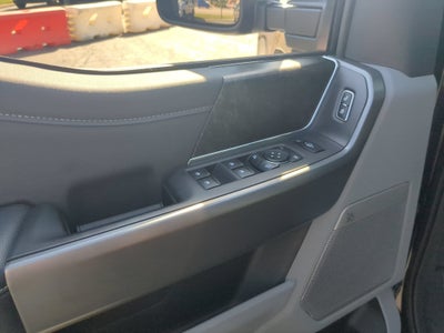 2027 Ford Super Duty F-350 SRW F-350® XLT
