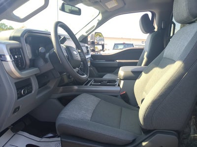 2027 Ford Super Duty F-350 SRW F-350® XLT