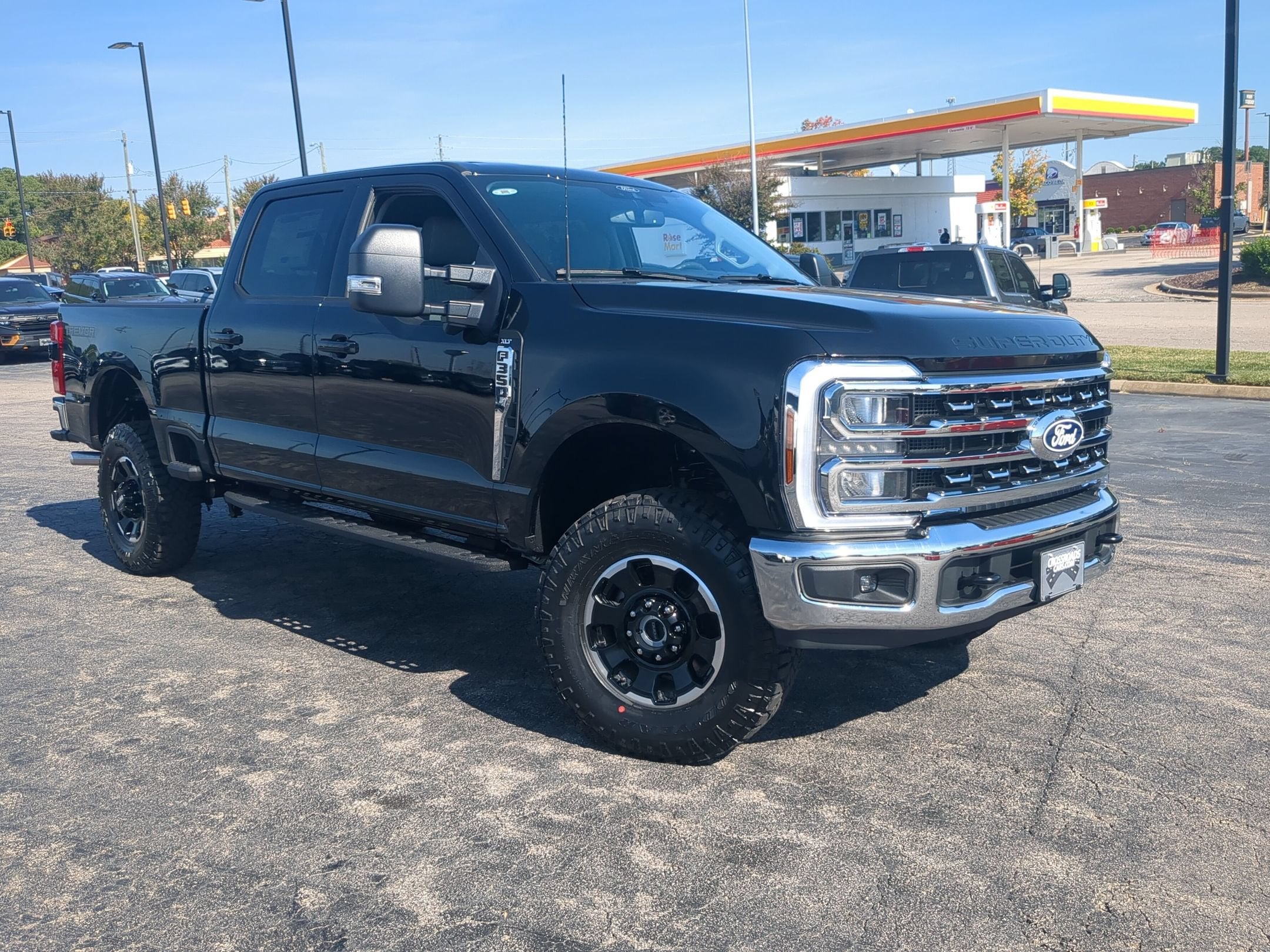 2027 Ford Super Duty F-350 SRW F-350® XLT