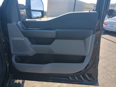 2027 Ford Super Duty F-350 SRW F-350® XLT
