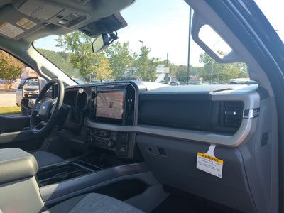 2027 Ford Super Duty F-350 SRW F-350® XLT