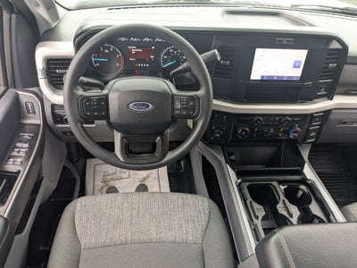 2025 Ford Super Duty F-350 SRW XLT