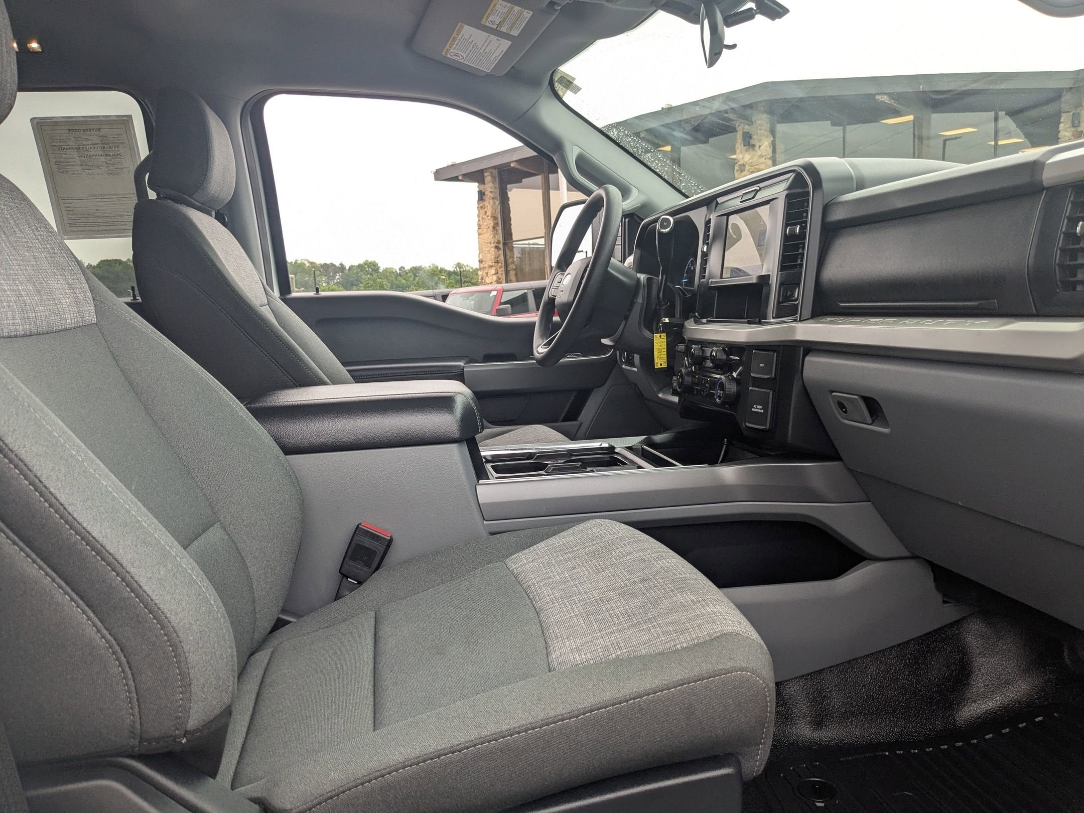 2025 Ford Super Duty F-350 SRW XLT