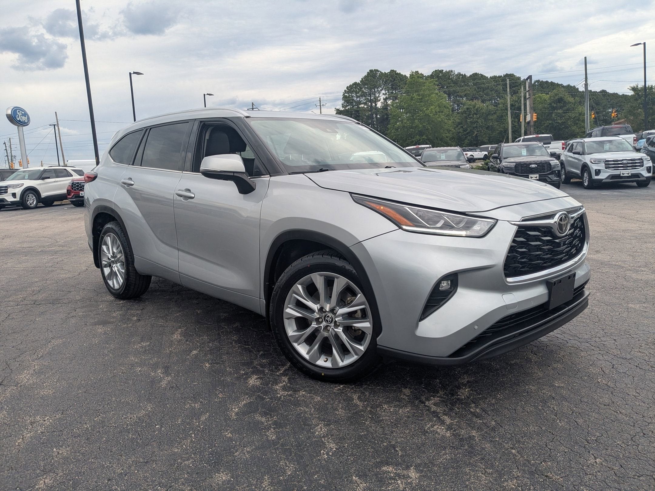 2022 Toyota Highlander Limited