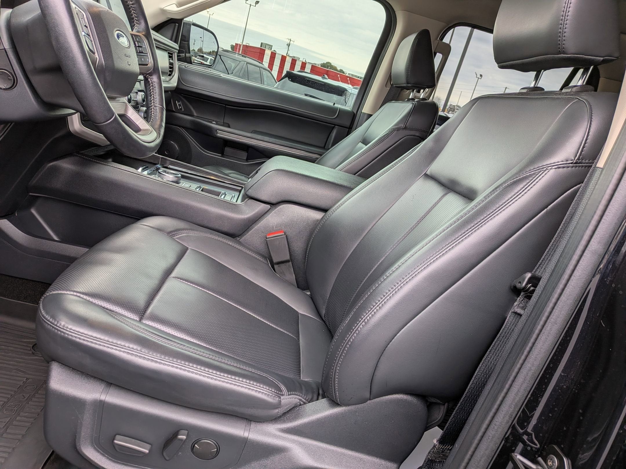 2022 Ford Expedition XLT