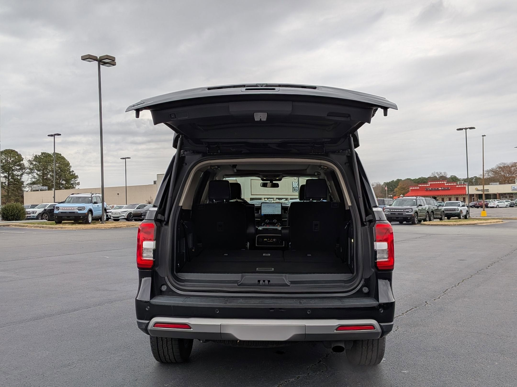 2022 Ford Expedition XLT