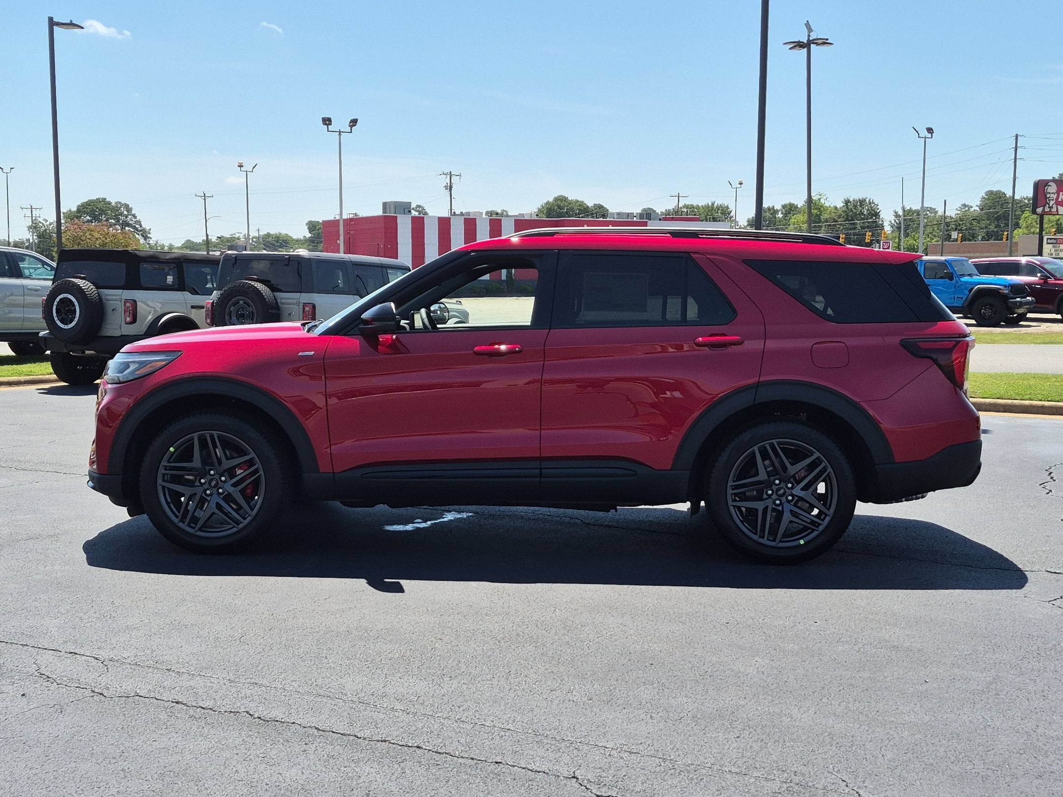 2026 Ford Explorer ST-Line