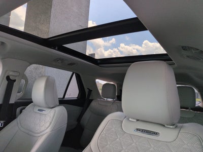 2025 Ford Explorer Platinum