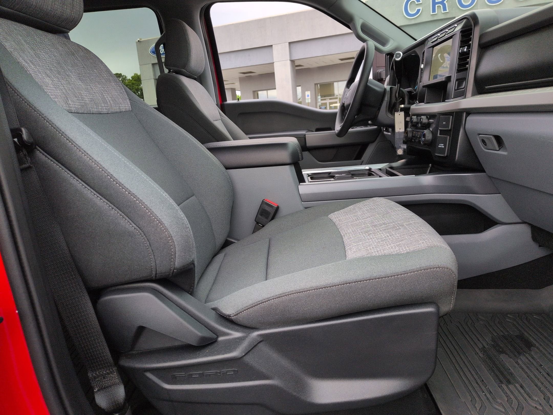 2024 Ford Super Duty F-250 SRW XLT