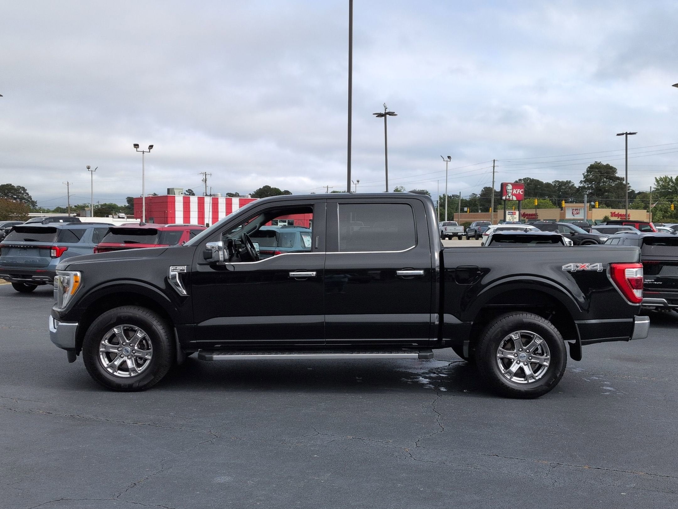 2023 Ford F-150 LARIAT