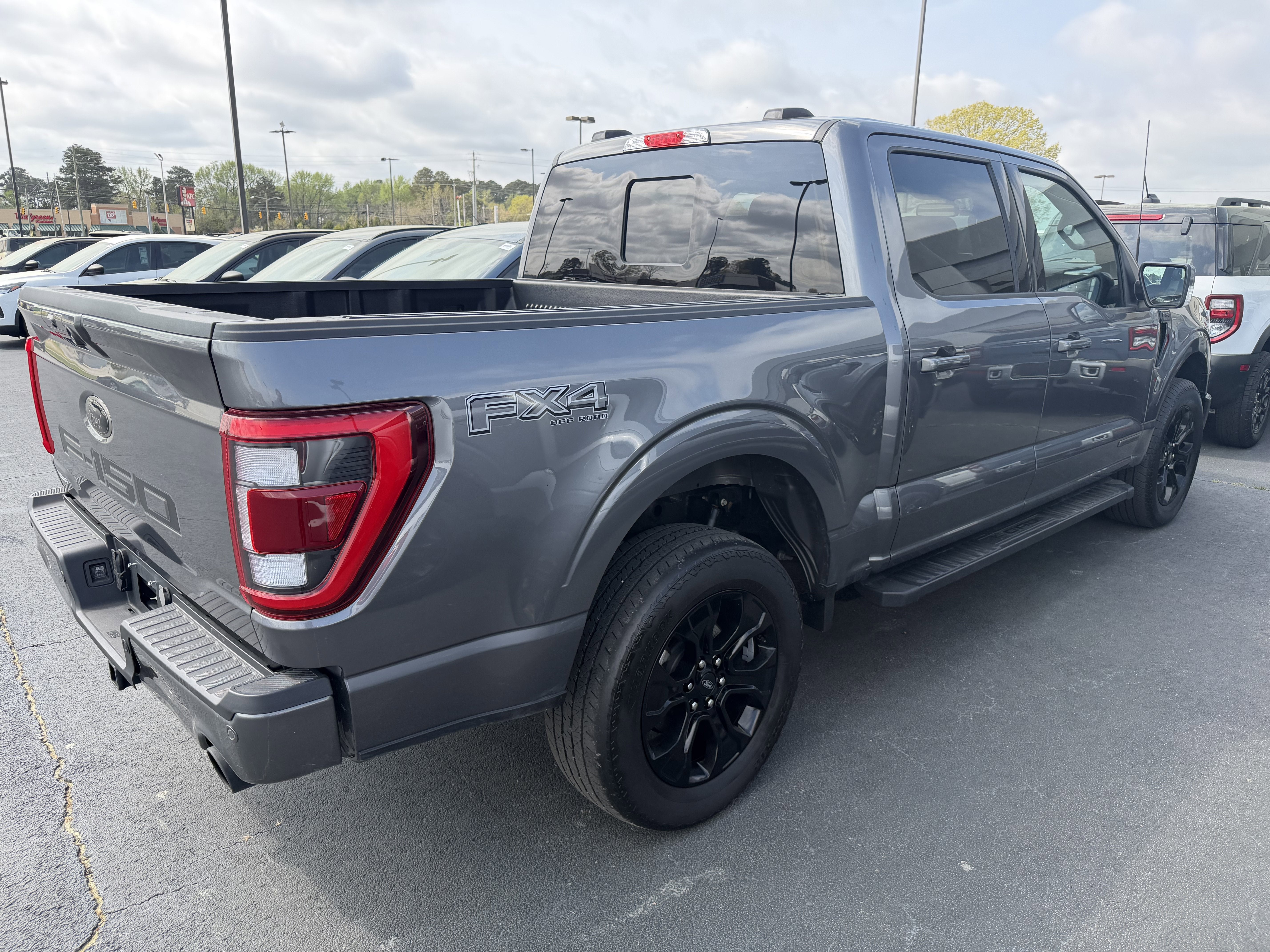 2023 Ford F-150 LARIAT