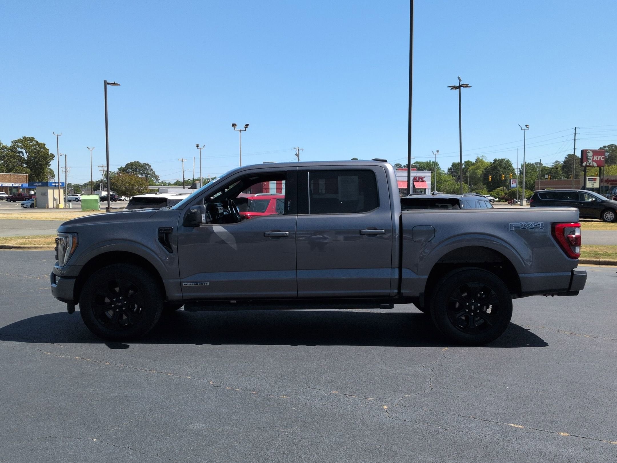 2023 Ford F-150 LARIAT