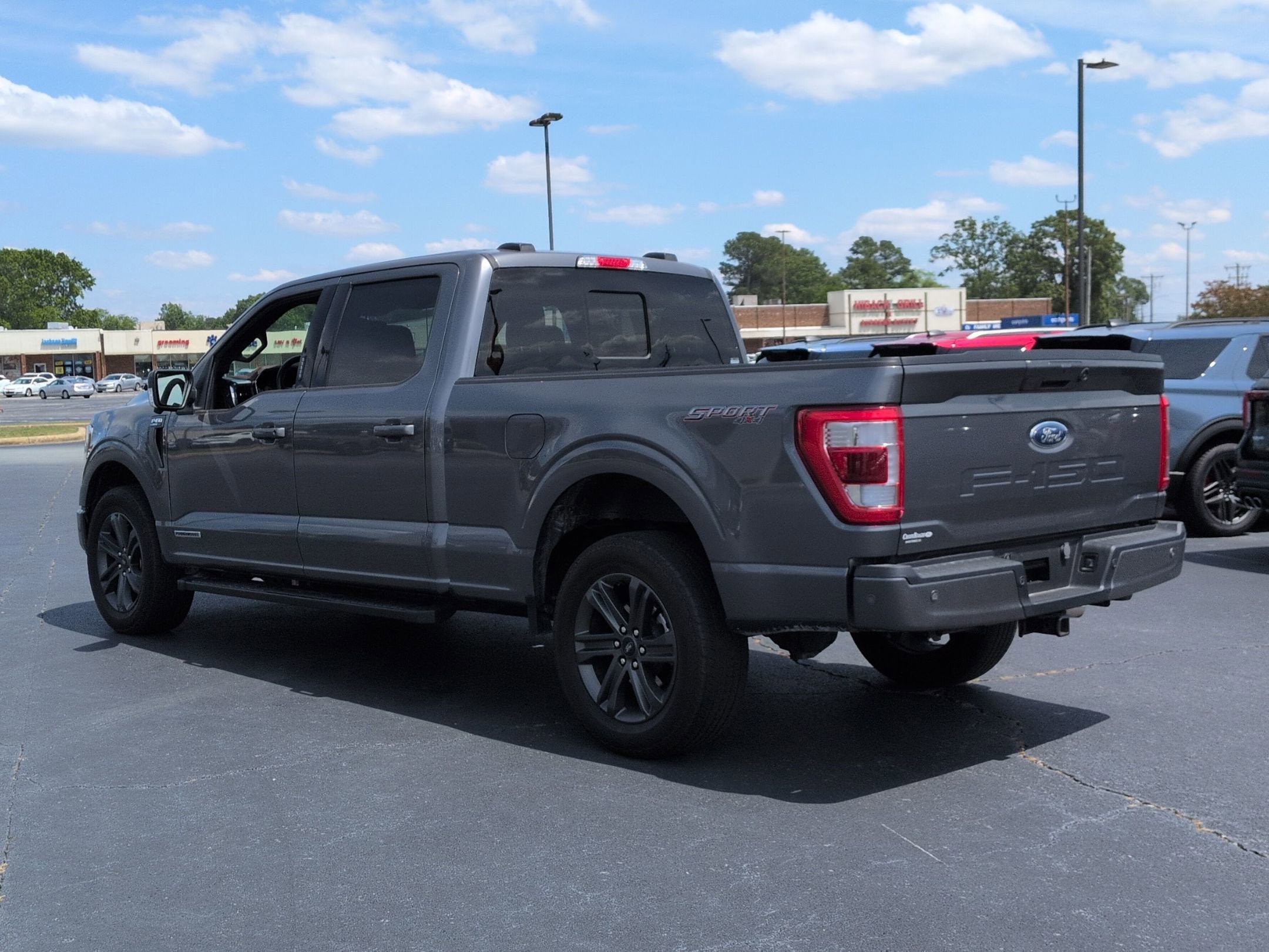 2023 Ford F-150 LARIAT