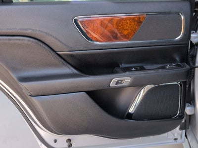 2017 Lincoln Continental Select