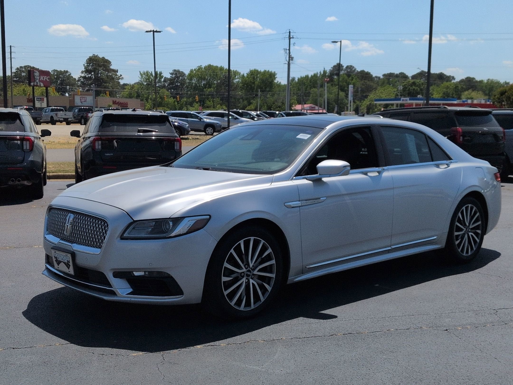 2017 Lincoln Continental Select