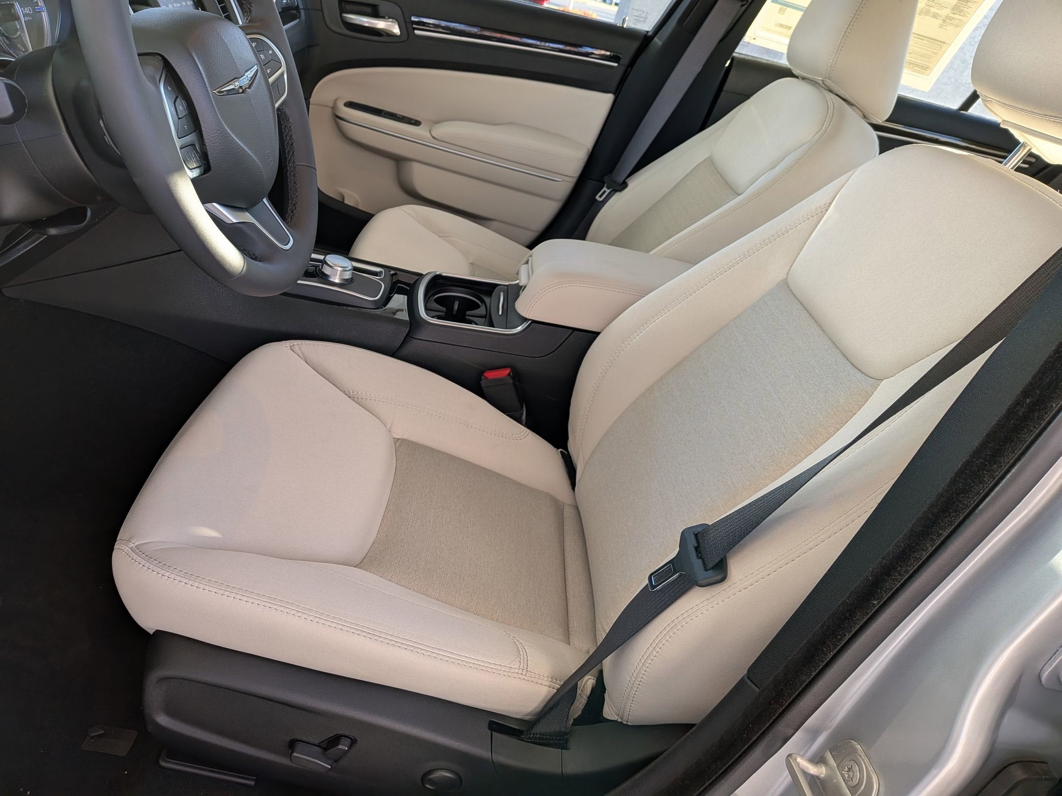 2023 Chrysler 300 Touring