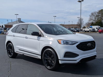 2022 Ford Edge SE