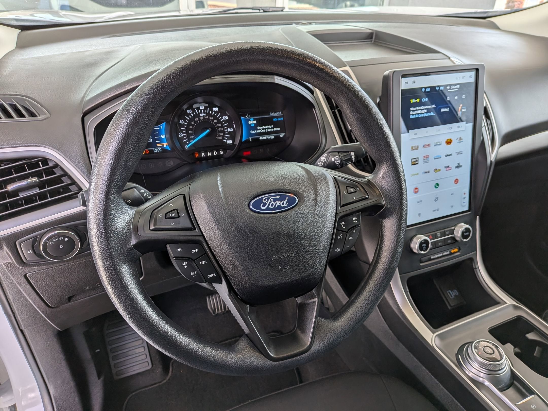 2022 Ford Edge SE