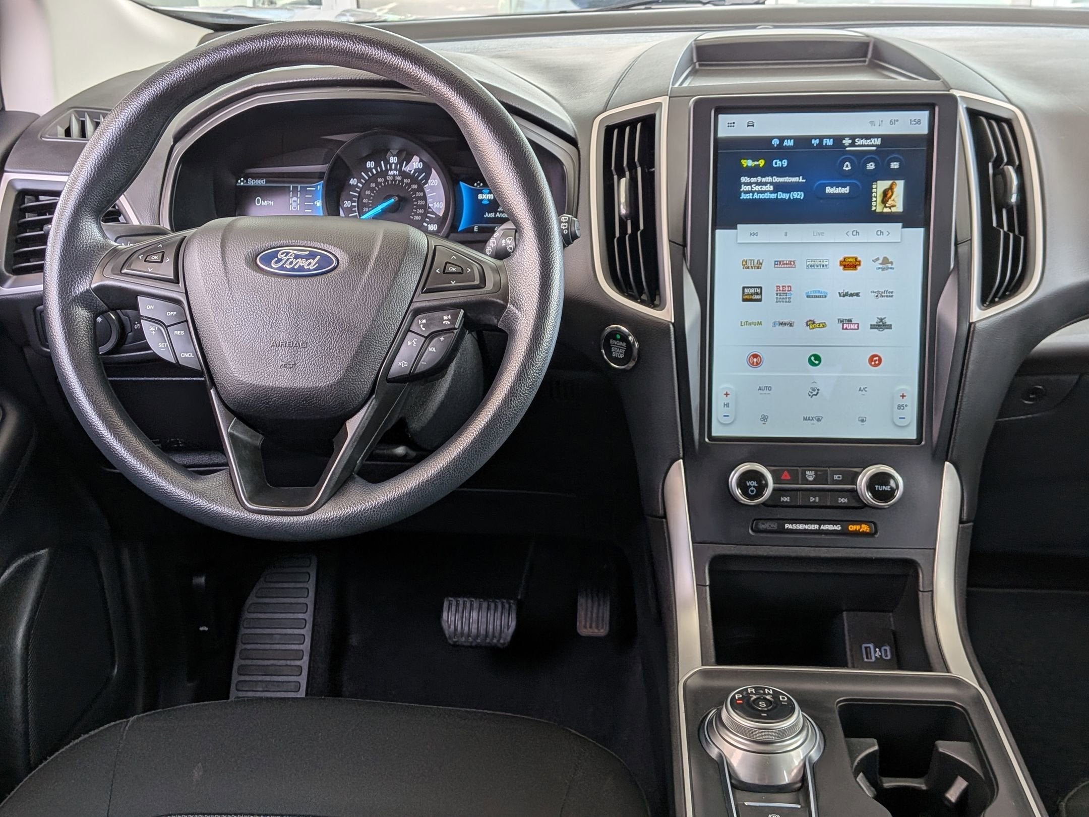 2022 Ford Edge SE