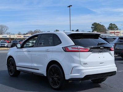 2022 Ford Edge SE