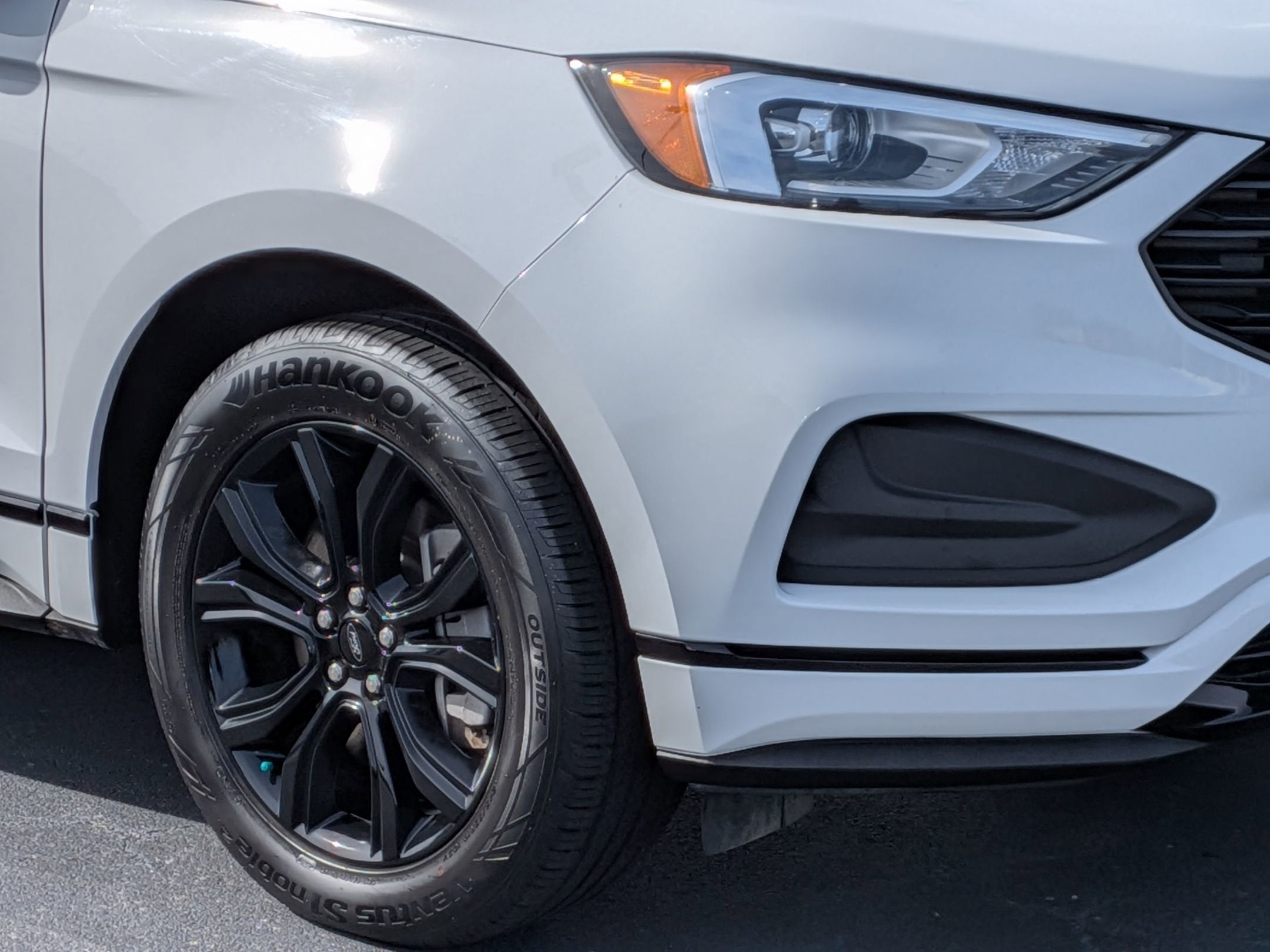 2022 Ford Edge SE