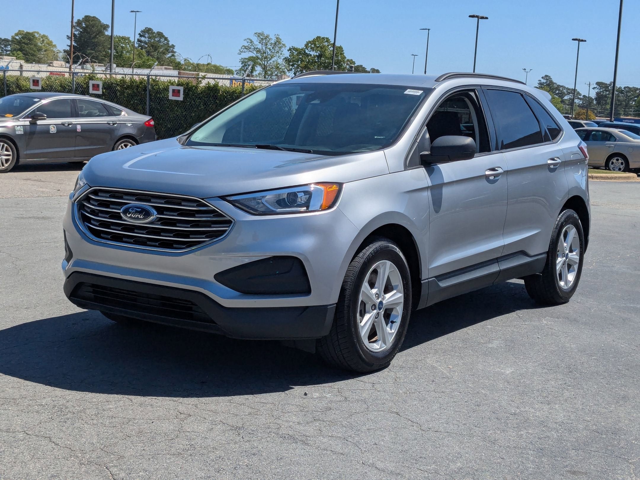 2022 Ford Edge SE