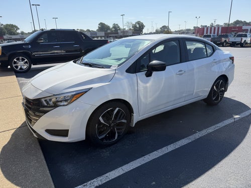 2024 Nissan Versa SR