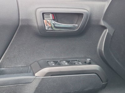 2022 Toyota Tacoma 4WD TRD Off Road