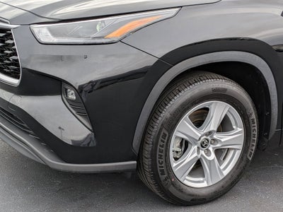 2023 Toyota Highlander LE