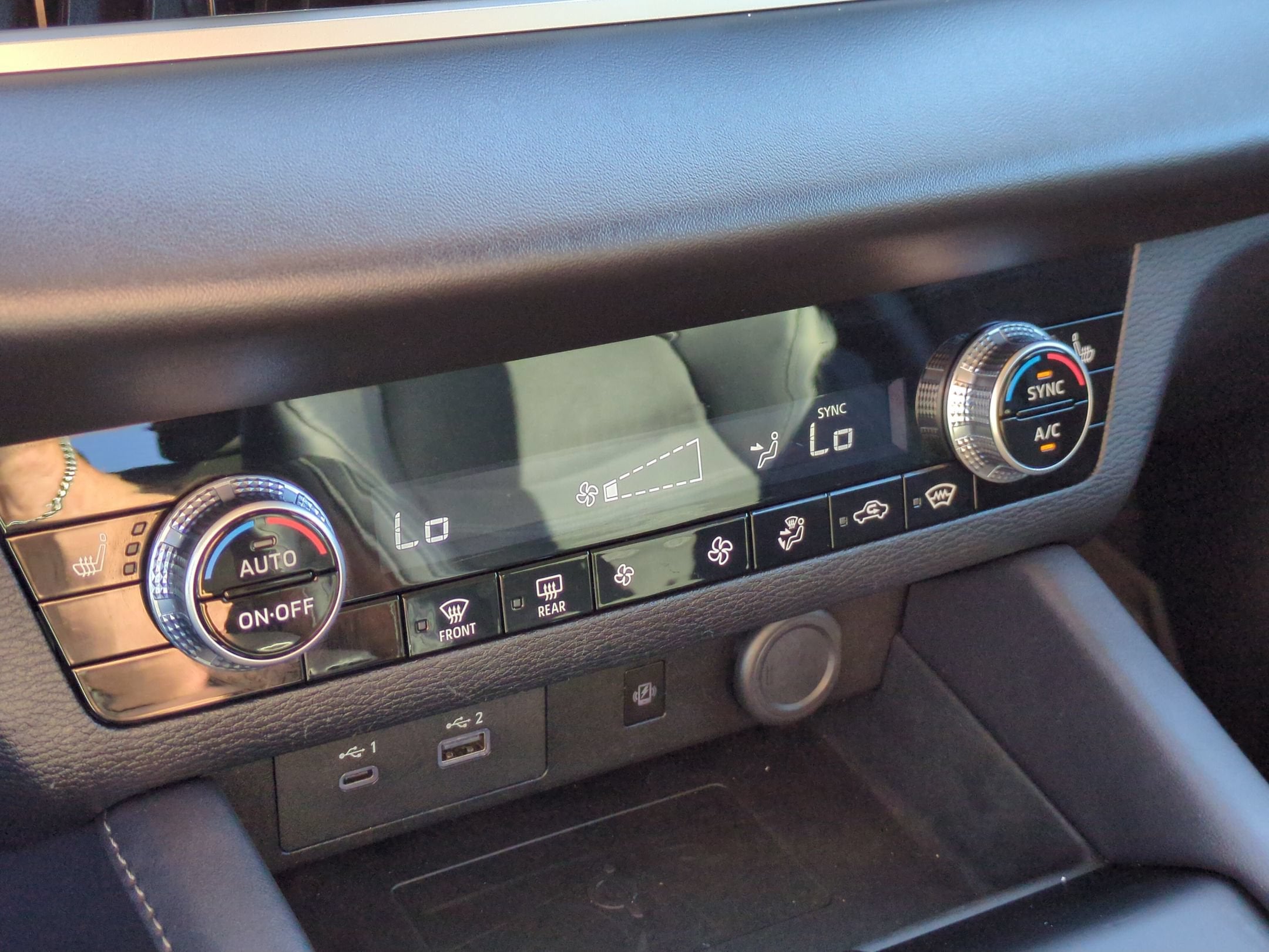 2024 Mitsubishi Outlander SE Black Edition